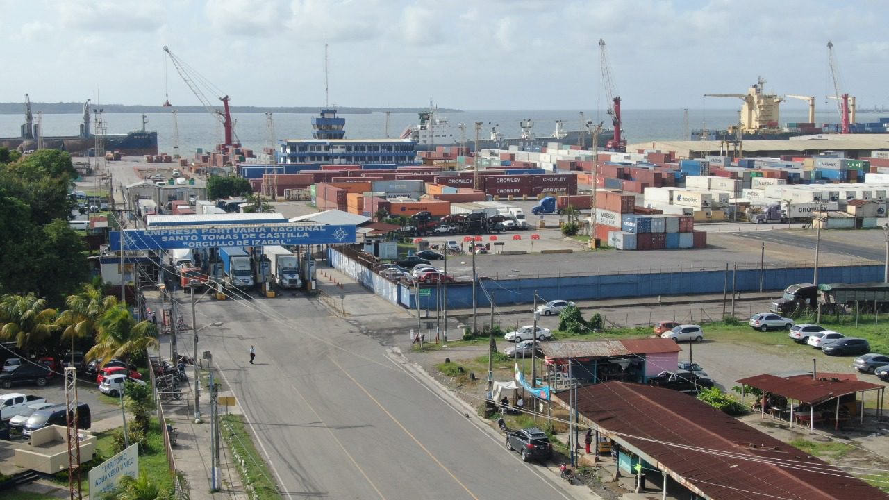Empornac buscará la ampliación de cuatro atracaderos con un financiamiento de $300 millones. (Foto Prensa Libre: Hemeroteca PL)
