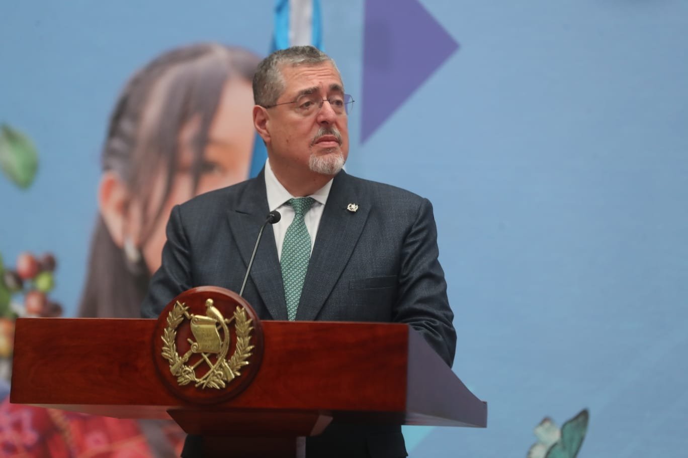 Arévalo afirma que impuesto del 1% a remesas “no es conveniente” para Guatemala