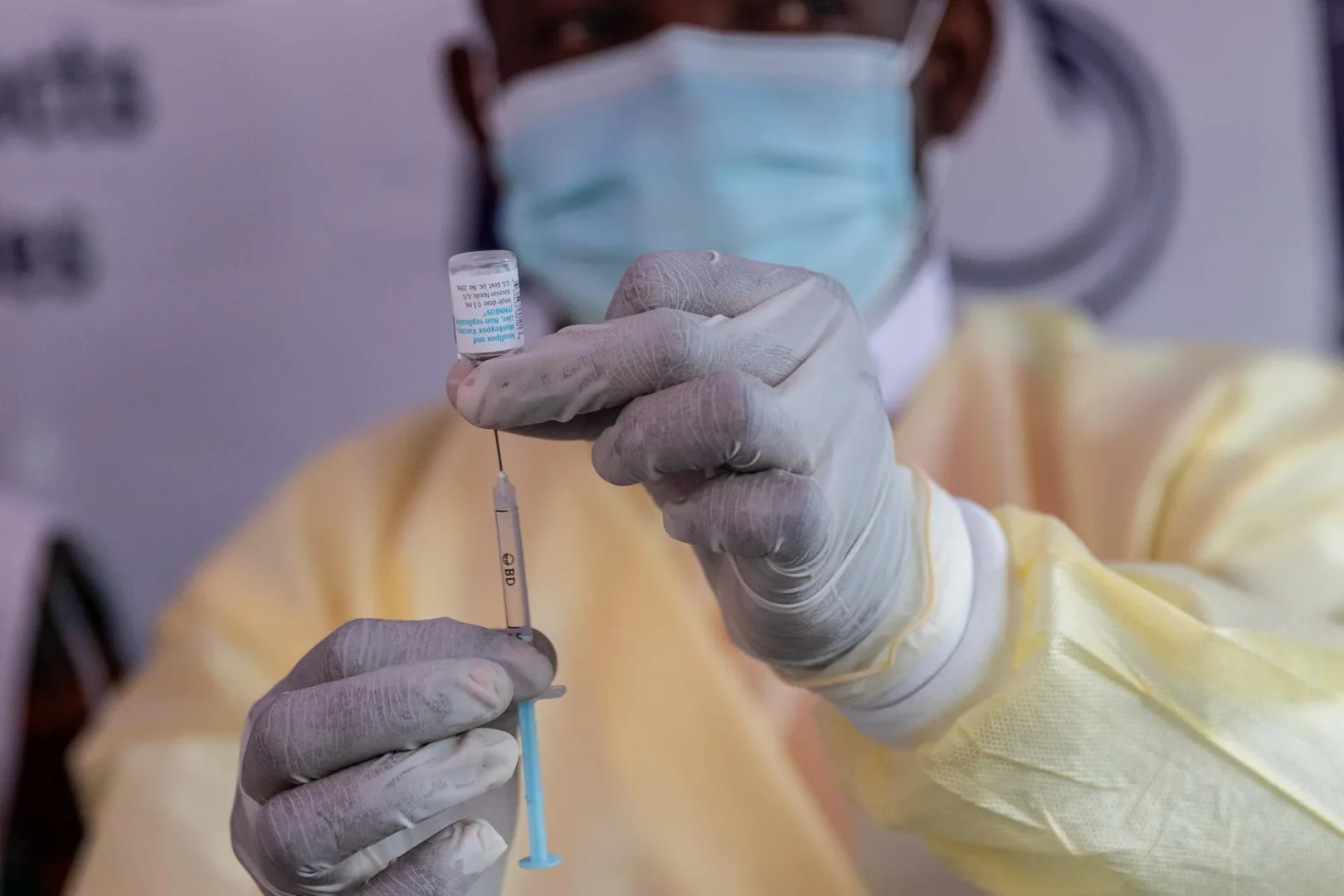 La OMS levanta la emergencia sanitaria internacional por la mpox ante el descenso de casos