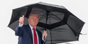 Donald Trump viaja hacia Oriente Medio para ultimar el acuerdo de paz sobre Gaza