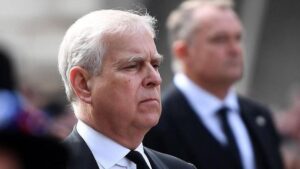 El príncipe Andrés renuncia a todos sus títulos reales por su presunta relación con el caso Epstein