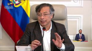 "Es hora de reiniciar los contactos con el ELN"