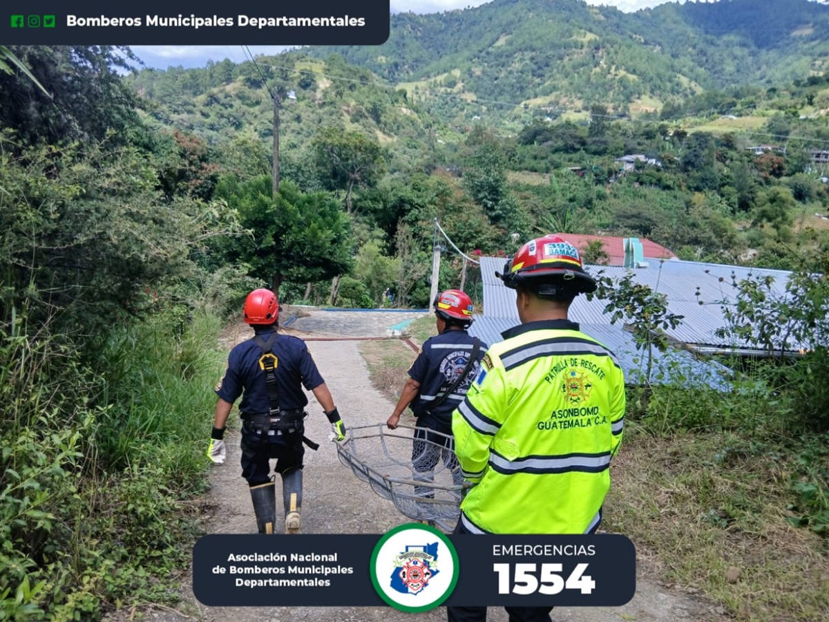 Joven de 18 años arrastrado por un río en San Marcos es localizado sin vida. Foto La Hora: Bomberos Municipales Departamentales