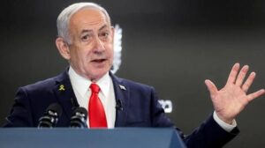 Netanyahu ordena atacar "objetivos terroristas" en Gaza, tras acusar a Hamás de violar el alto al fuego