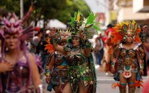 Primer Encuentro de Conviteros llenó de ritmo y color las calles del centro histórico
