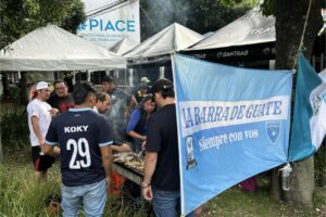 Crece expectativa por partidos de la selección y aumenta fila por adquirir boletos