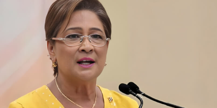 Detienen en Trinidad y Tobago a una mujer que instó a Venezuela, vía redes sociales, a atacar a la primera ministra Kamla Persad-Bissessar