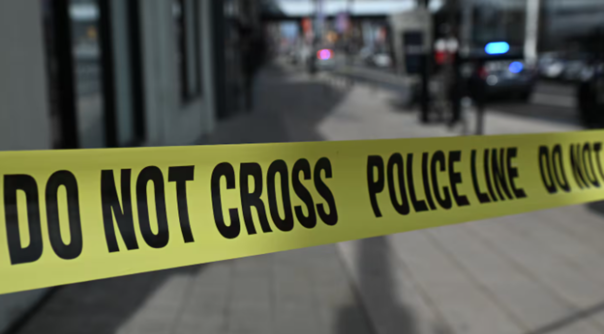 Al menos diez personas murieron este martes cuando una persona disparó en una escuela de la localidad de Tumbler Ridge.