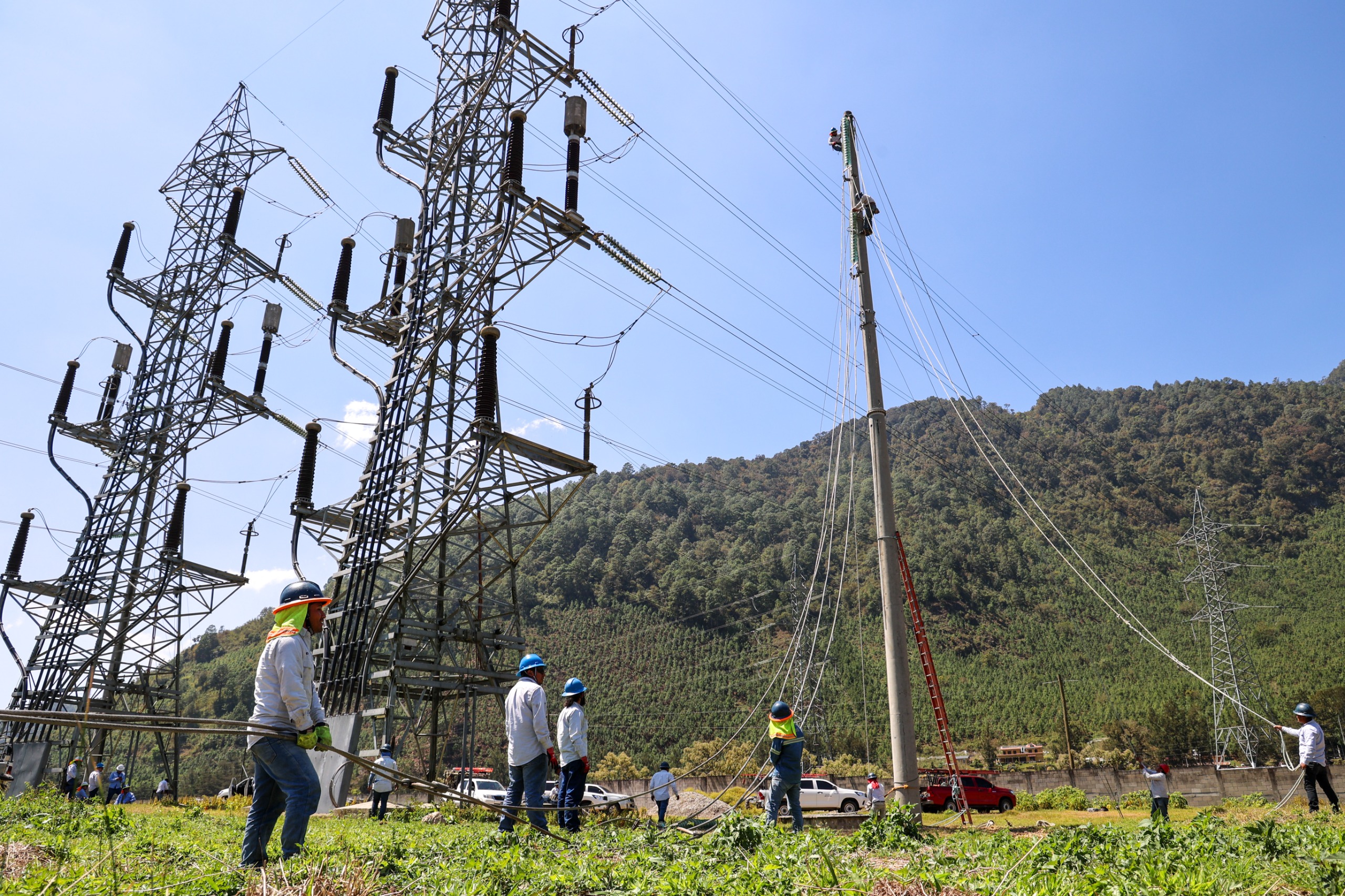 La futura demanda de energía eléctrica para abastecer el mercado requerirá la movilización de capital, así como el financiamiento para inversiones concentradas en generación, transmisión y distribución. (Foto ¨Prensa Libre: Cortesía INDE)